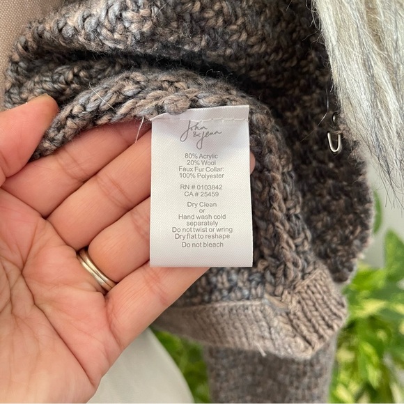 Anthropologie John + Jenn gray cardigan NWT Small Y2K cardigan - Picture 6 of 8